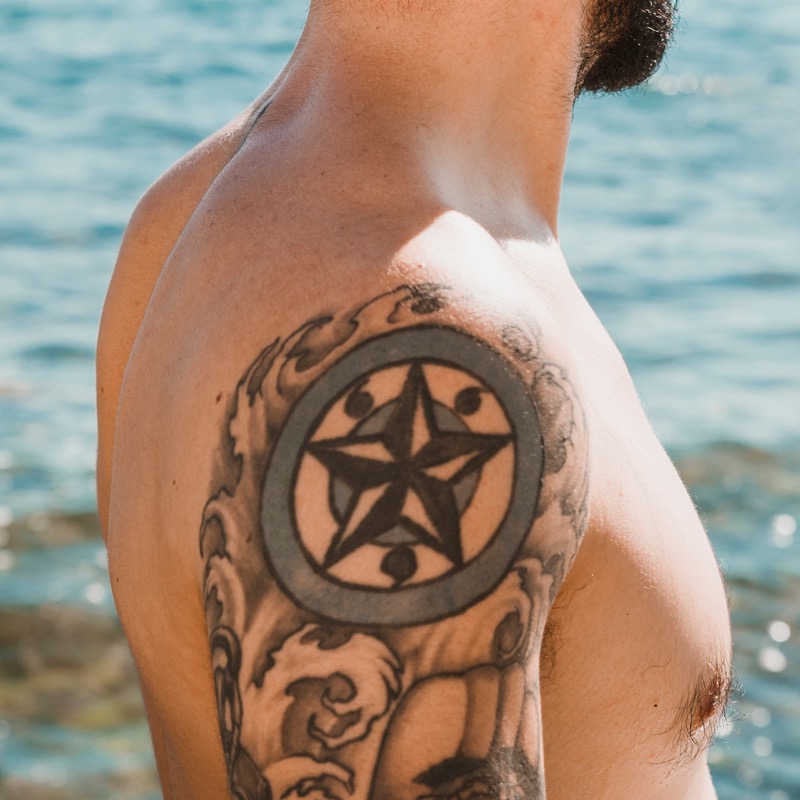 Deltoid shoulder cap tattoo
