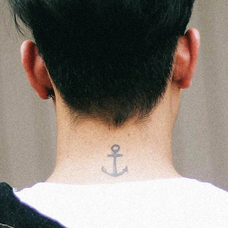 small anchor neck tattoo men