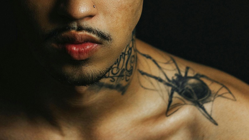 3d realism shoulder tattoo